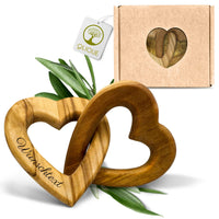 Verbundenes Herz aus Olivenholz – Symbol der Liebe und Verbundenheit